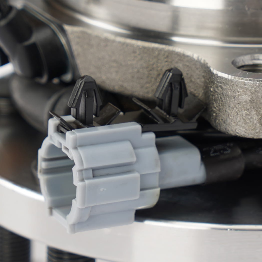 Hanhub 515065 Передний колесный концентратор и узел подшипника, совместимый с Frontier Pathfinder Xterra Equator, заменяет SP450701 BR930638 VKBA6999 713613940 9329003 40202-EA300 40202-ZP90A 40202-4X01A 43420-82Z30202-5-5-5-BOV90A 40202-4x01a 43420-82