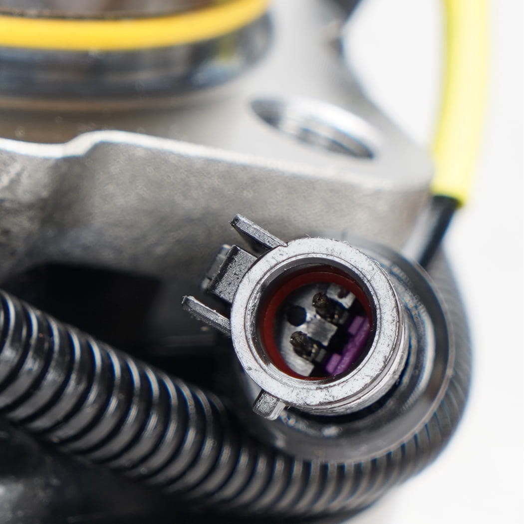 Hanhub 515083 Передний колесный концентратор и подшипник, совместимый с F-450 Super Duty F-550 Super Duty заменяет SP940202 BR930639 7C3Z1104E 6C3Z1104EA 10-BONGE