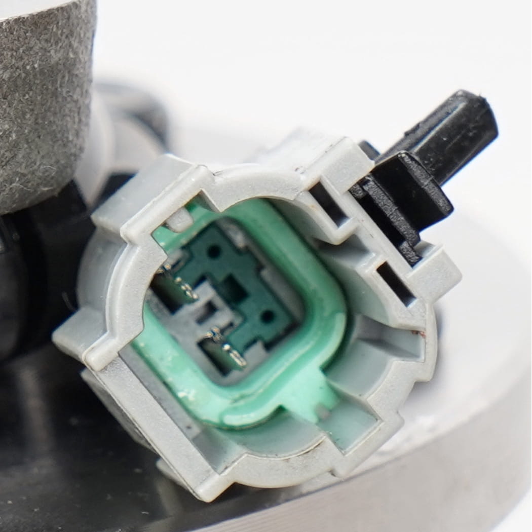 Hanhub 515125 Передний колесный концентратор и подшипник, совместимый с QX56 Armada Titan заменяет BR930829 SP500703 40202-ZR00B 40202-ZR40A 40202-ZR40B 6-Lug